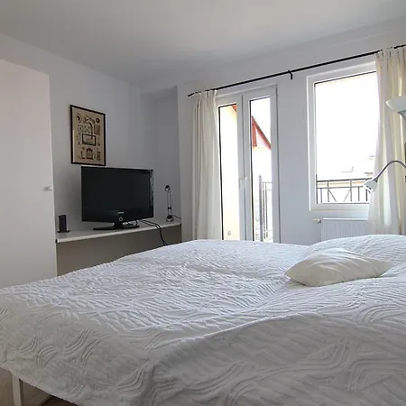 - Baltic Park Promenada シフィノウイシチェ